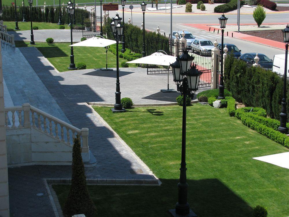 Hotel Santa Isabel Альбасете Экстерьер фото