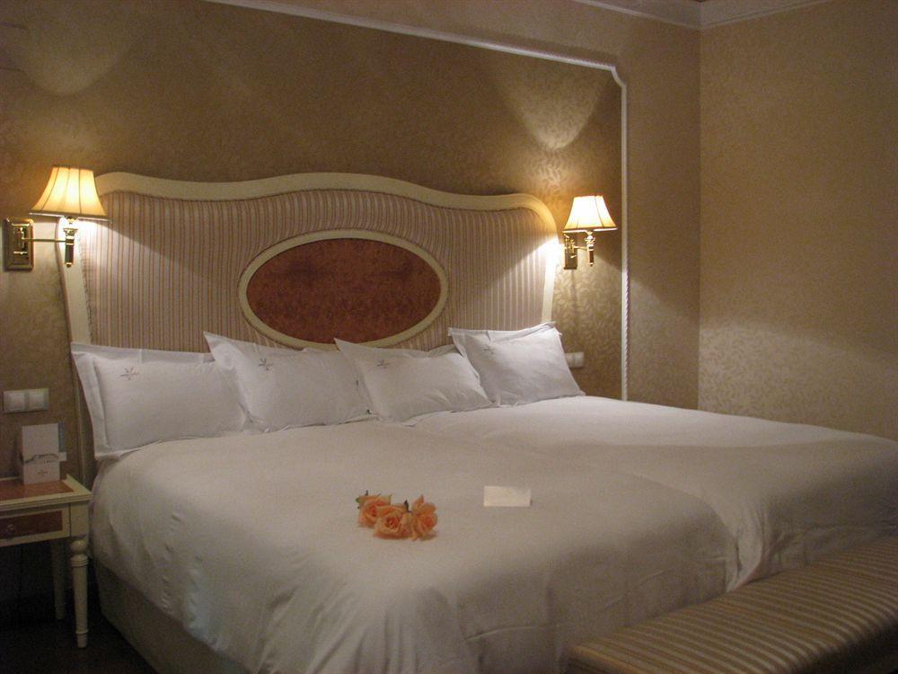 Hotel Santa Isabel Альбасете Экстерьер фото