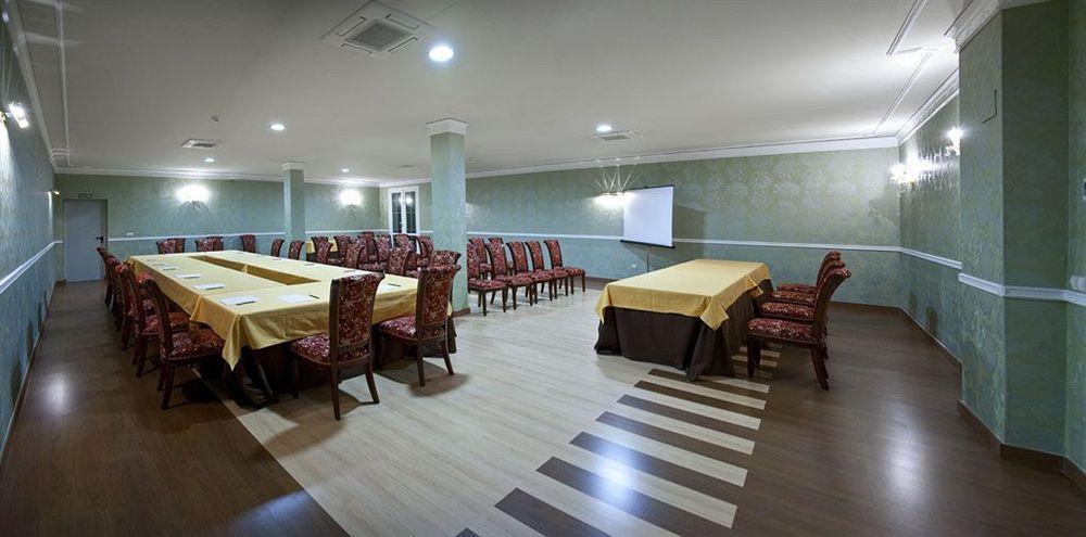 Hotel Santa Isabel Альбасете Экстерьер фото