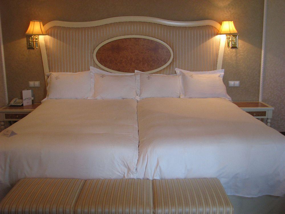 Hotel Santa Isabel Альбасете Экстерьер фото